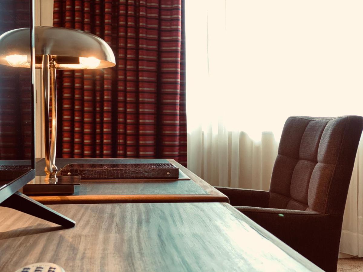 Hotel Memling Кіншаса Екстер'єр фото