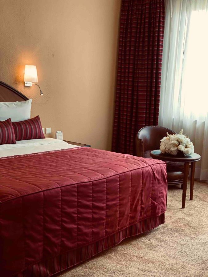 Hotel Memling Кіншаса Екстер'єр фото