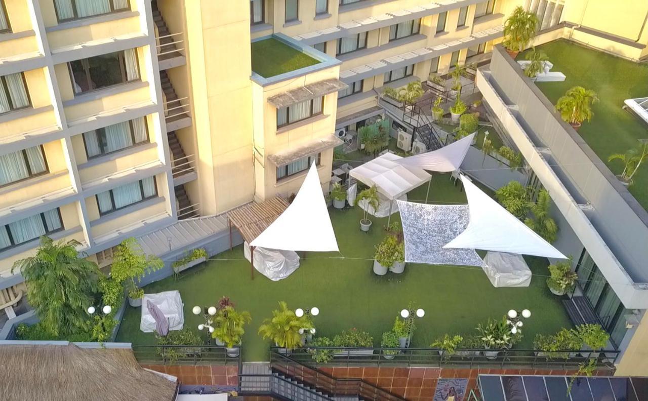 Hotel Memling Кіншаса Екстер'єр фото