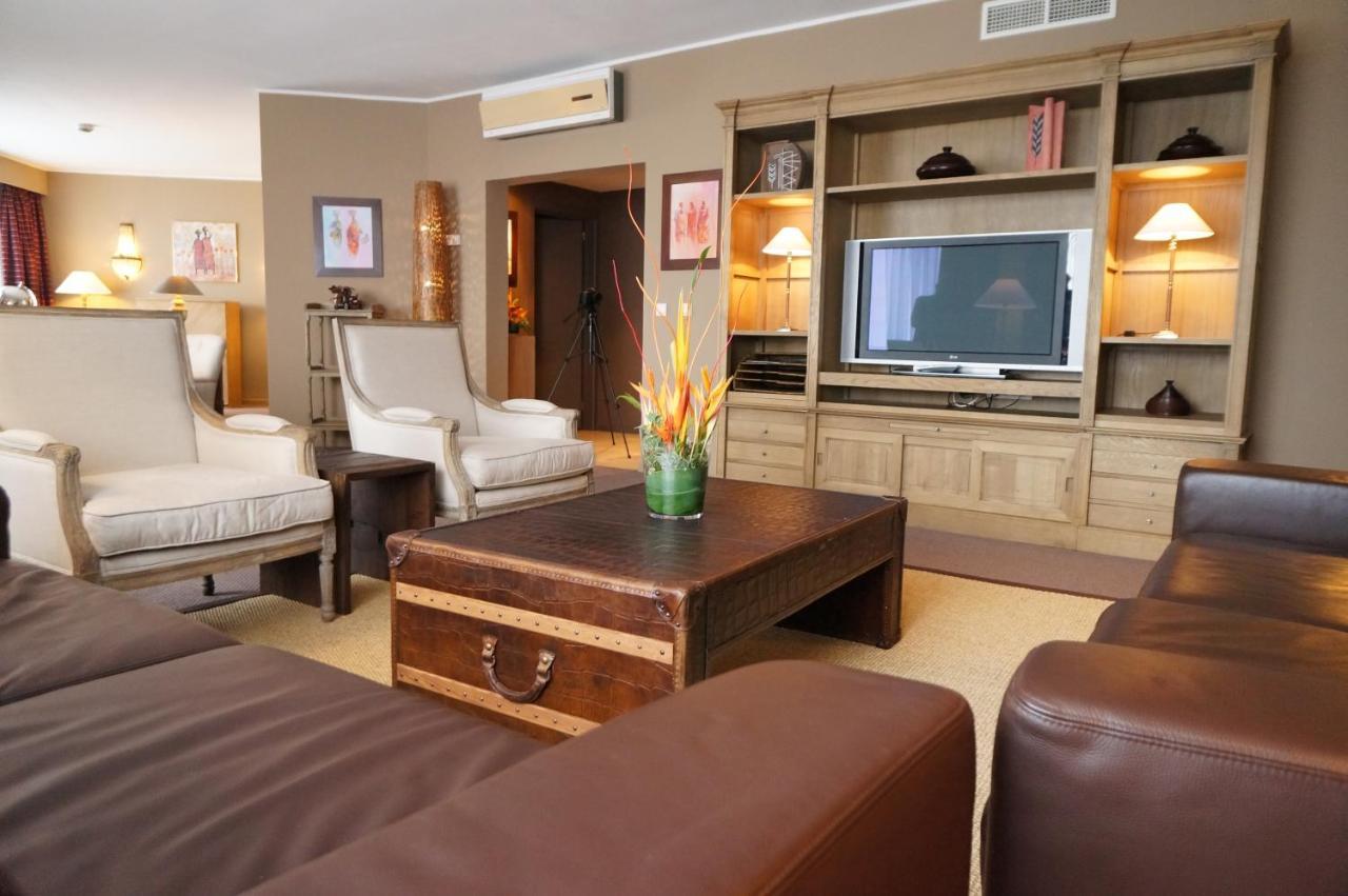 Hotel Memling Кіншаса Екстер'єр фото